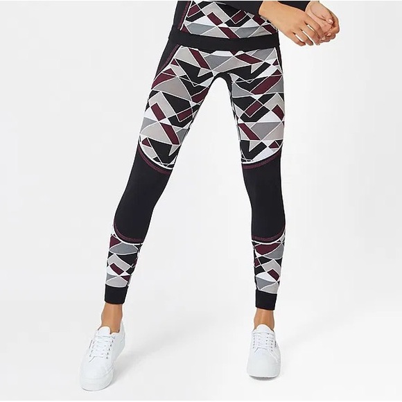 NWT SWEATY BETTY
Vienoisserie Seamless Leggings size L - Picture 6 of 14